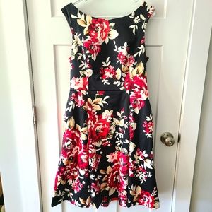 NWOT White House Black Market Red Floral Flower Swing Cocktail Pocket Dress 12